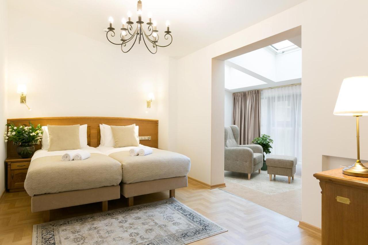 Ventus Rosa Boutique Aparthotel Краків Екстер'єр фото